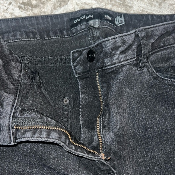 Black jeans 36” long size 14 with pockets Denim style. Long tall sally brand - Picture 4 of 5
